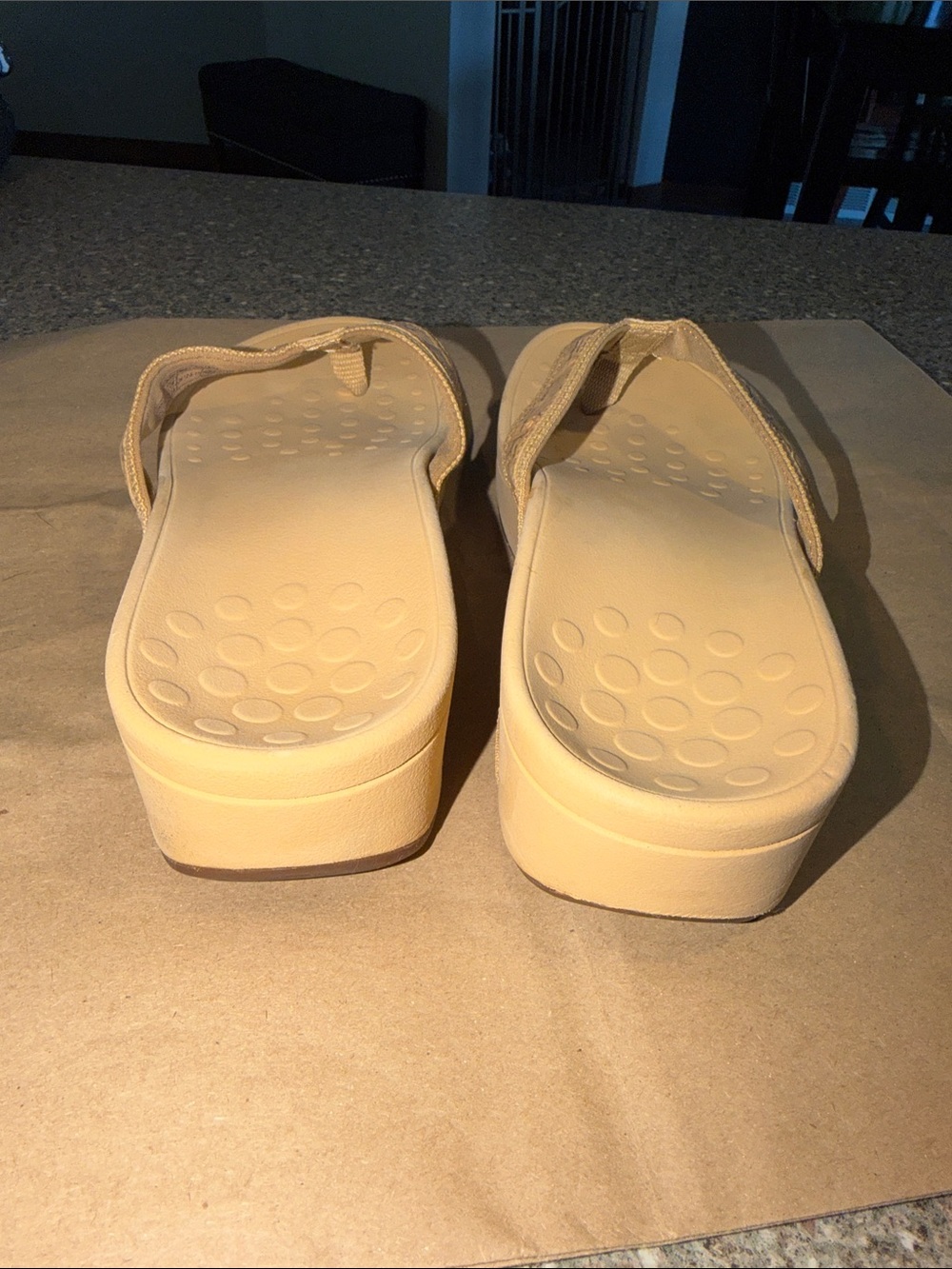 Vionic Women's Tan Wedge cork Flip Flop Sandals - Picture 2 of 4